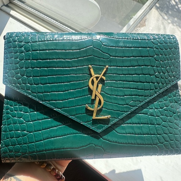 YSL SAINT LAURENT CROC EMBOSSED CASSANDRE CLUTCH - Picture 4 of 4